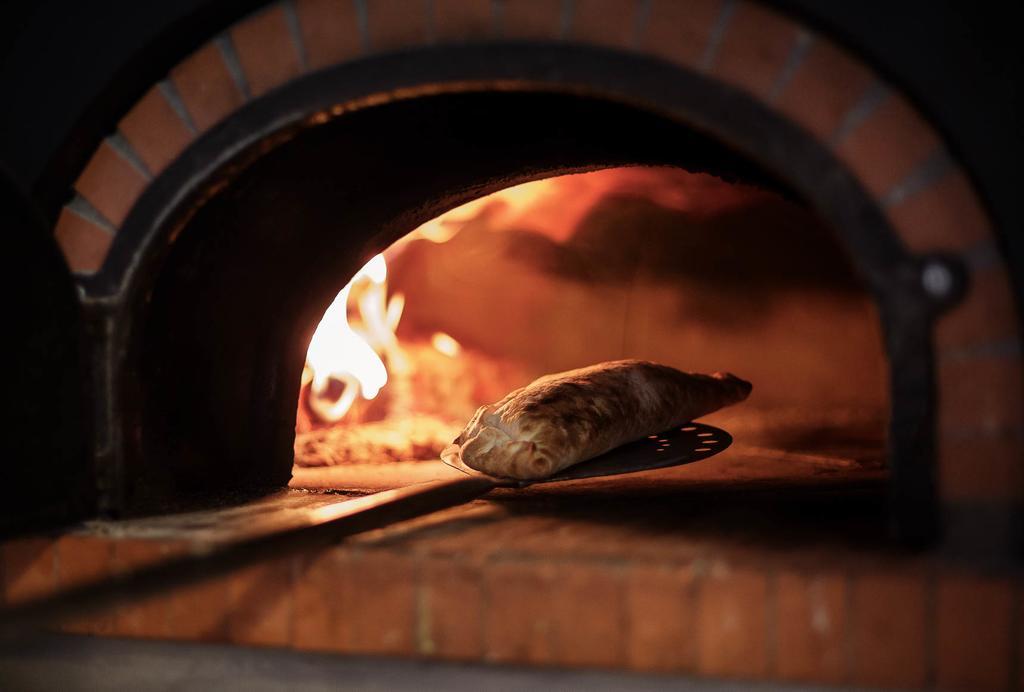 Logis Hotel Lons-Le-Saunier - Restaurant Le Grill Экстерьер фото
