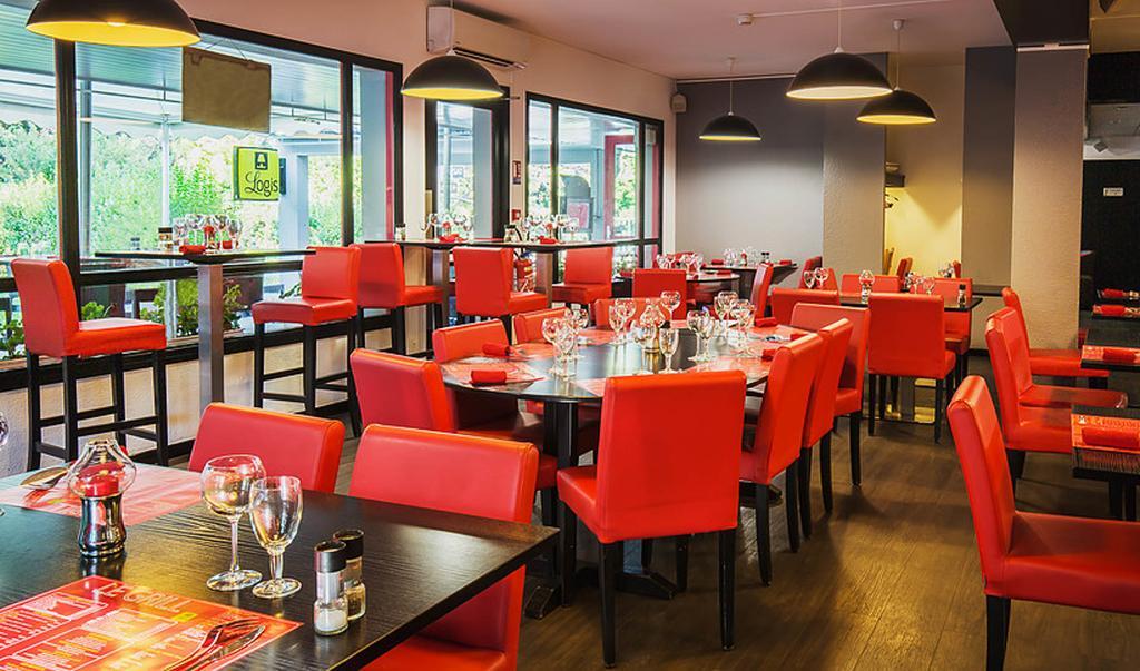 Logis Hotel Lons-Le-Saunier - Restaurant Le Grill Экстерьер фото
