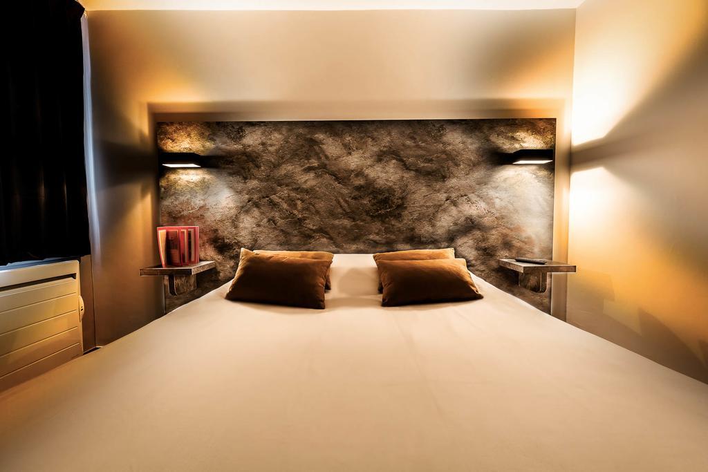 Logis Hotel Lons-Le-Saunier - Restaurant Le Grill Экстерьер фото